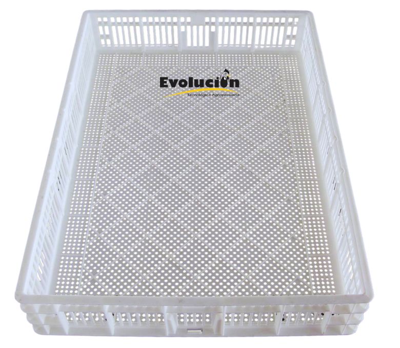Charola para nacedora 150 huevos